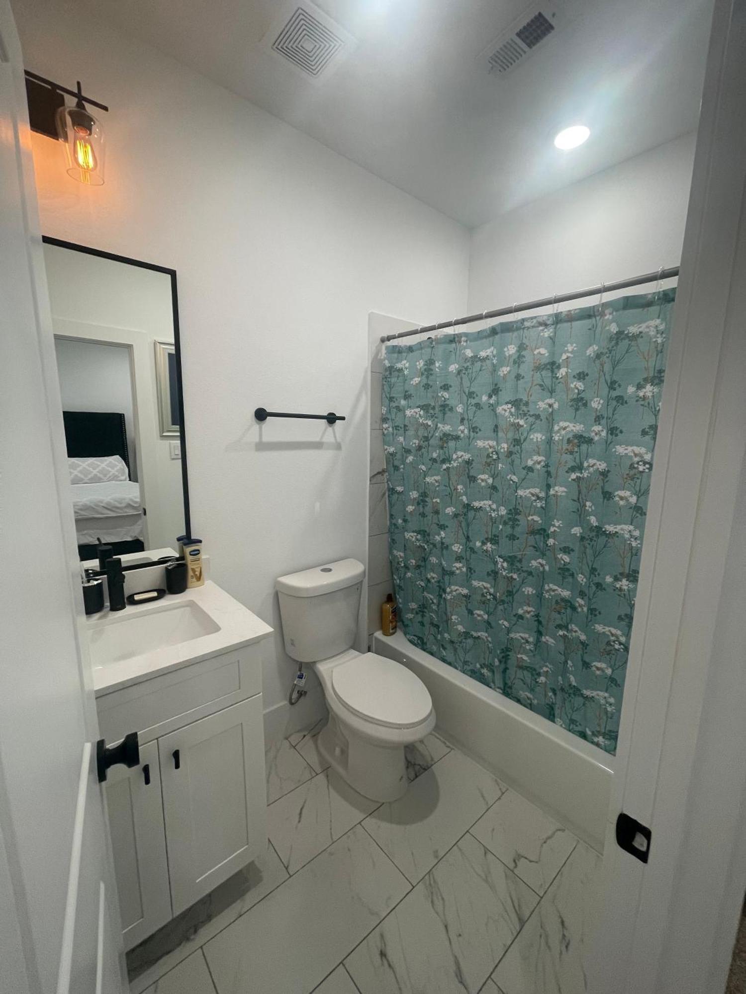 Comfortable 3 Bedroom - Heart Of Texas Medical Center Houston Eksteriør billede